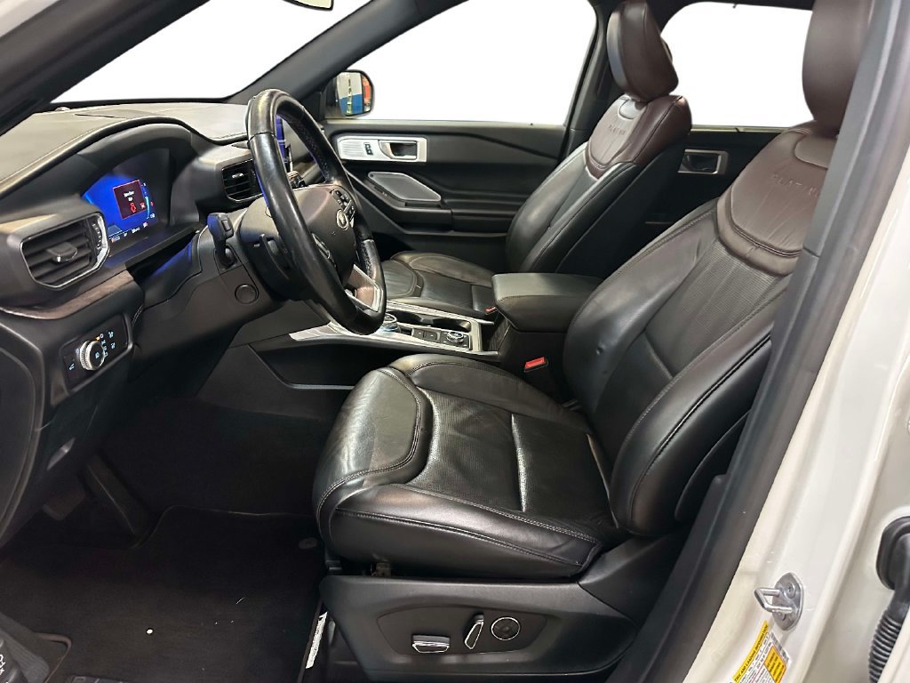 Used 2020 Ford Explorer Platinum w/ Premium Technology Package AWD/4WD image 15