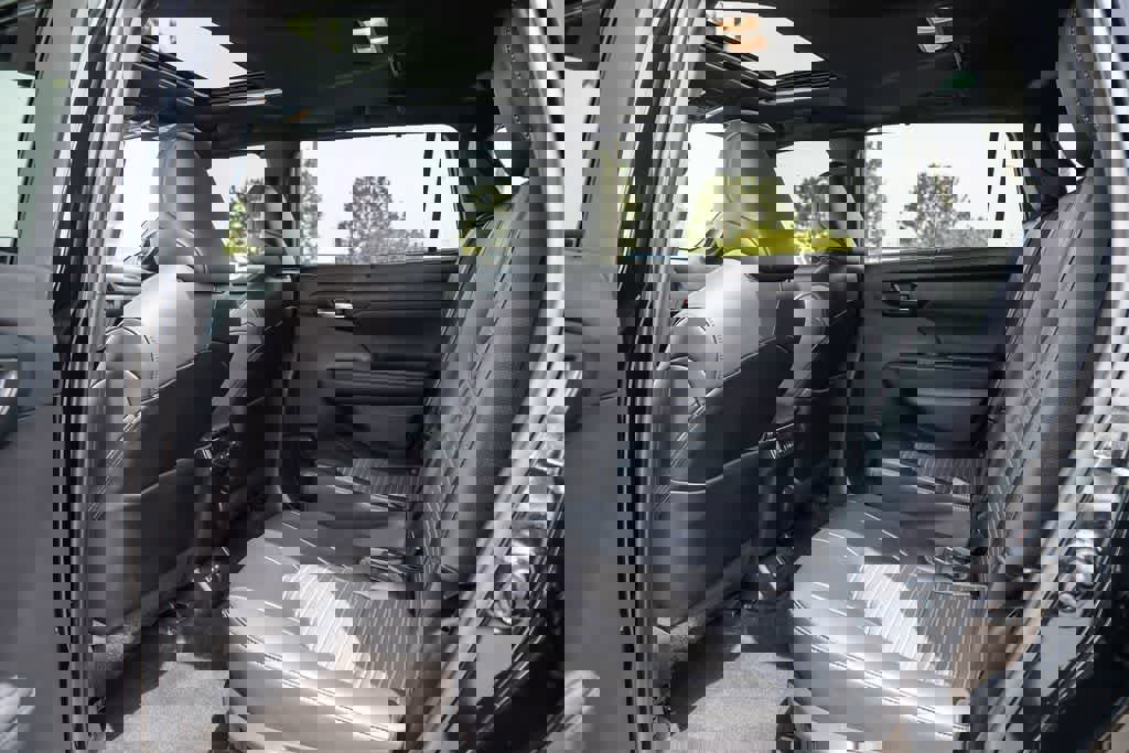 Used 2023 Toyota Highlander XSE image 18