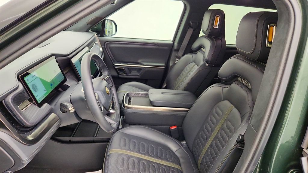 Used 2024 Rivian R1S Adventure AWD/4WD image 20