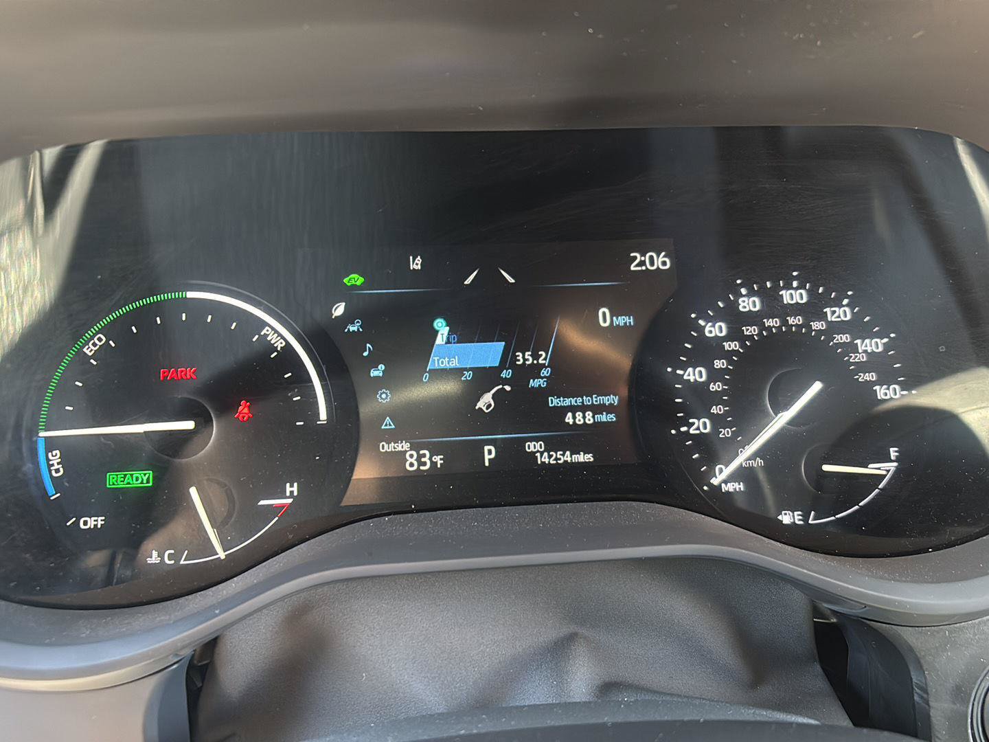 Used 2026 Toyota Sienna LE FWD image 3