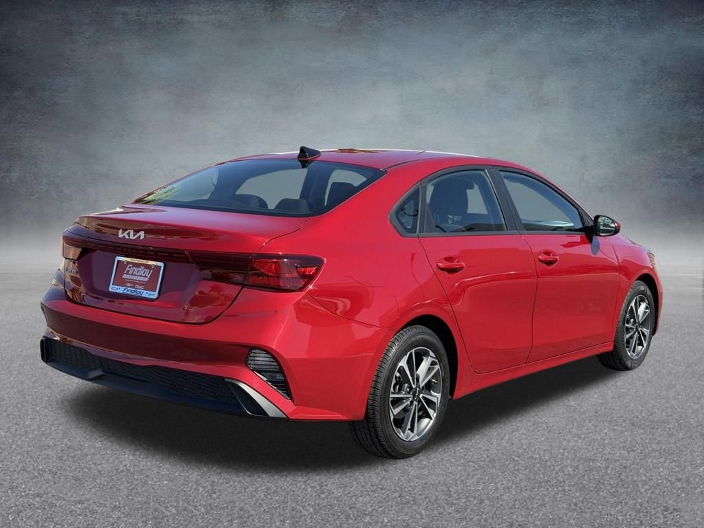 Used 2024 Kia Forte LXS FWD image 3
