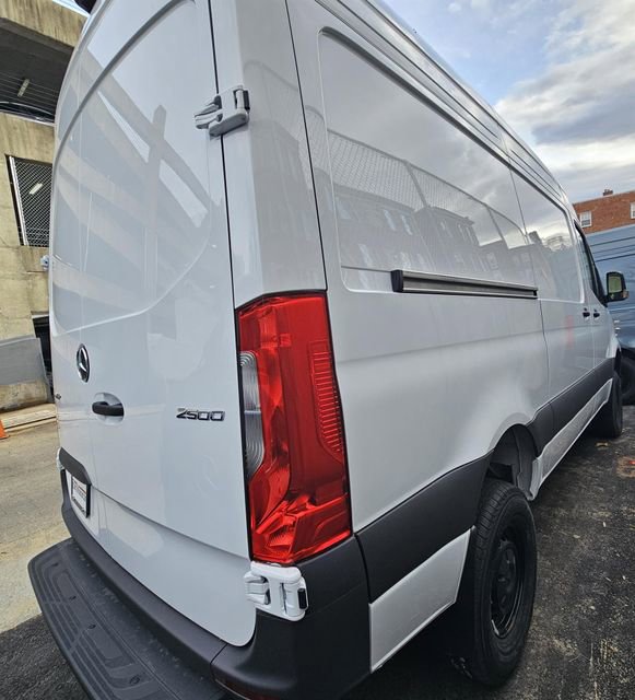 New 2025 Mercedes-Benz Sprinter 2500 image 3