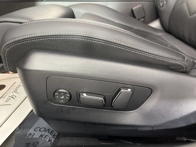 Used 2024 BMW 530i RWD image 33