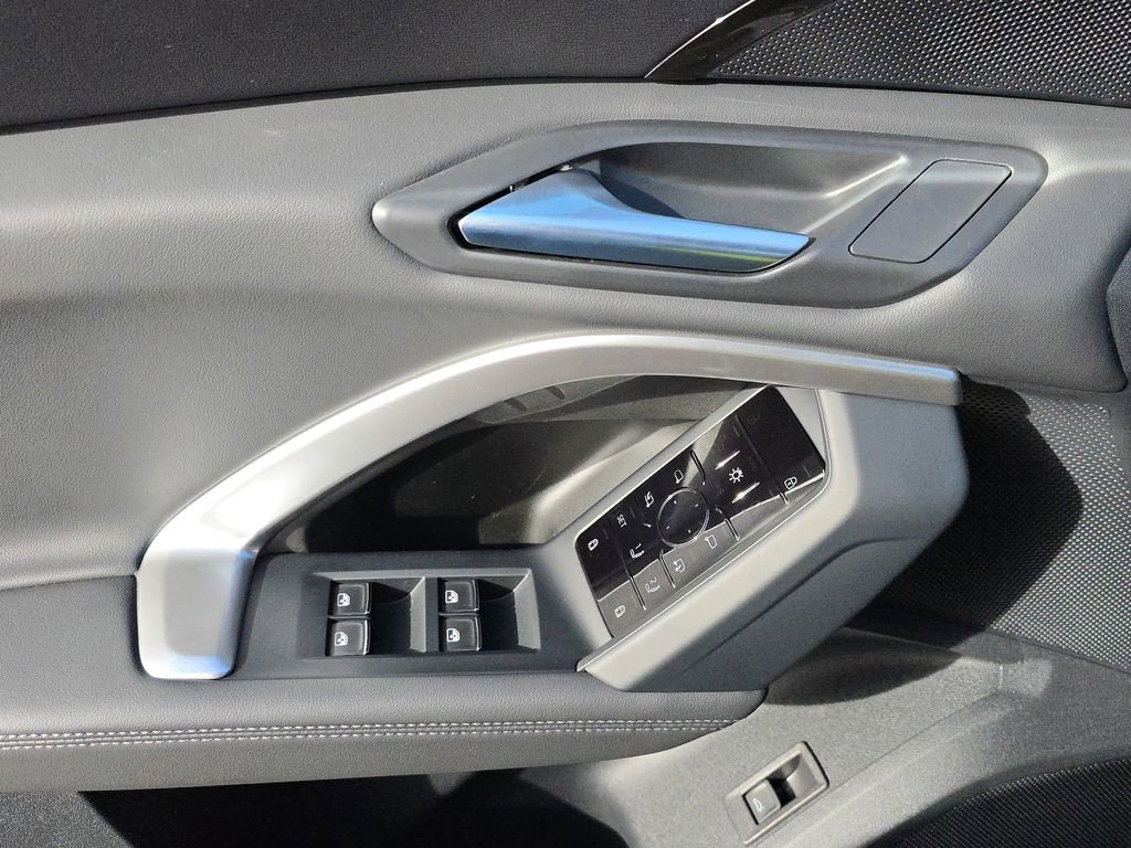 New 2025 Audi Q5 Premium image 19