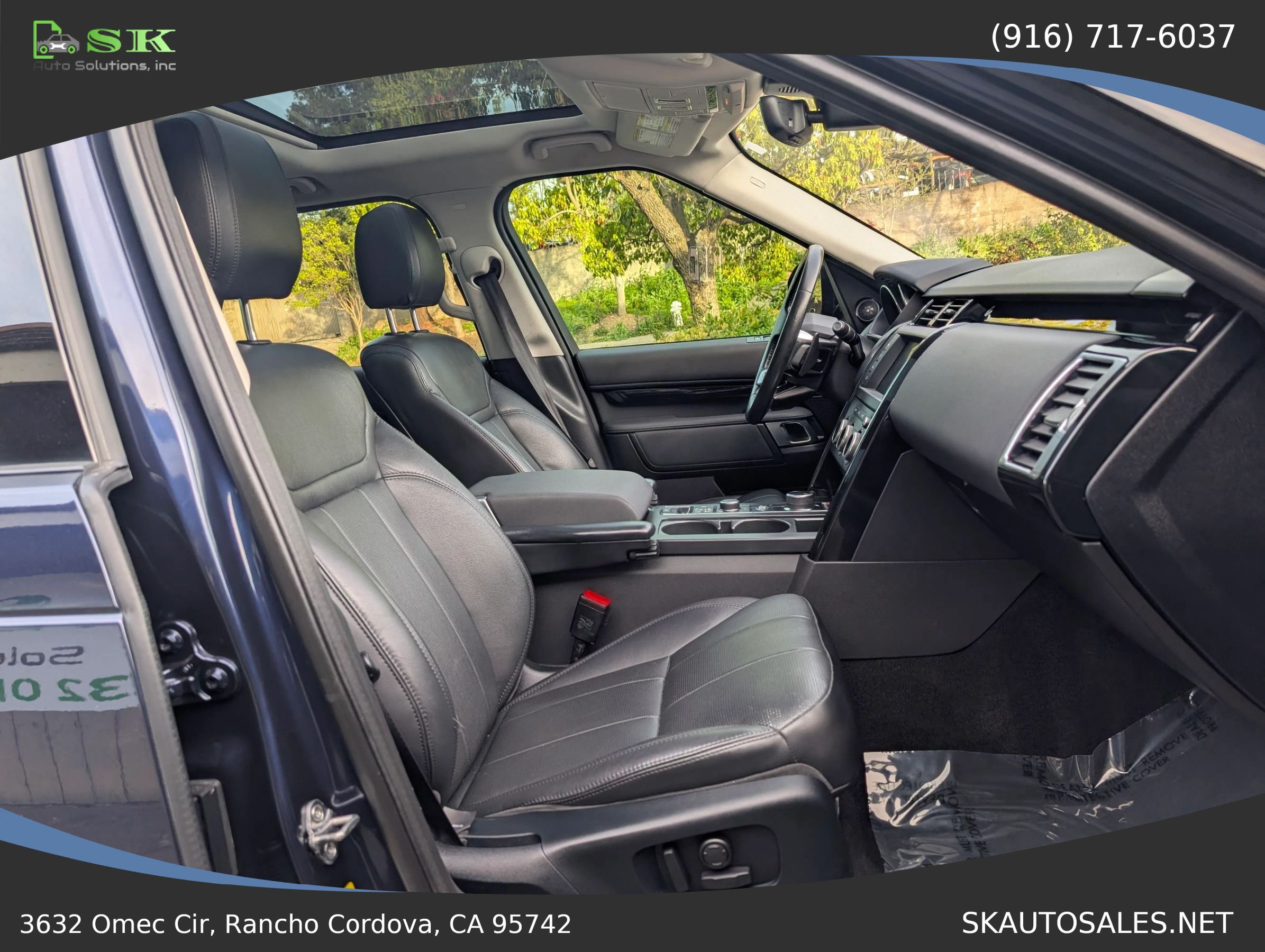 Used 2017 Land Rover Discovery SE AWD/4WD image 18