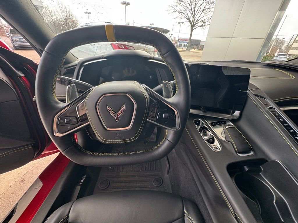 Used 2025 Chevrolet Corvette Stingray Premium Conv image 16