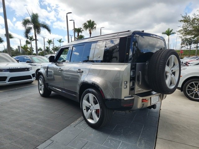 Used 2023 Land Rover Defender 110 X image 12