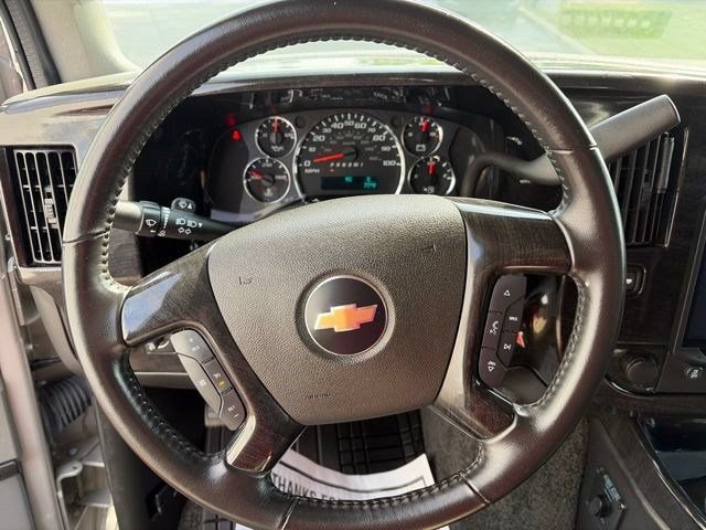 Used 2023 Chevrolet Express 2500 RWD image 15