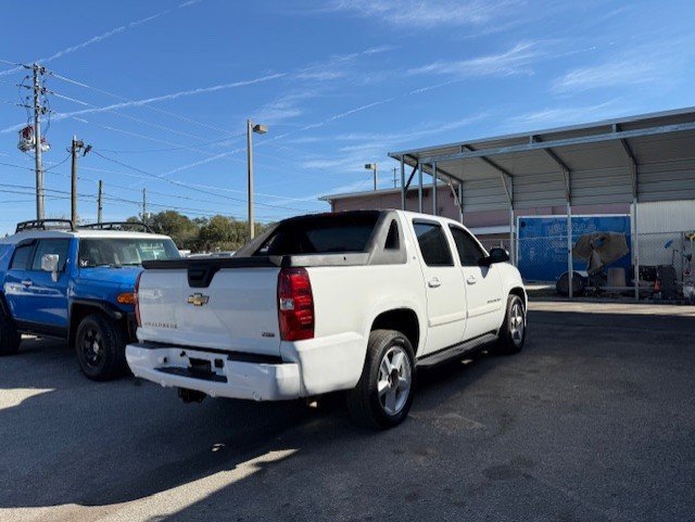 Used 2008 Chevrolet Avalanche LT w/ LT Preferred Equipment Group image 4