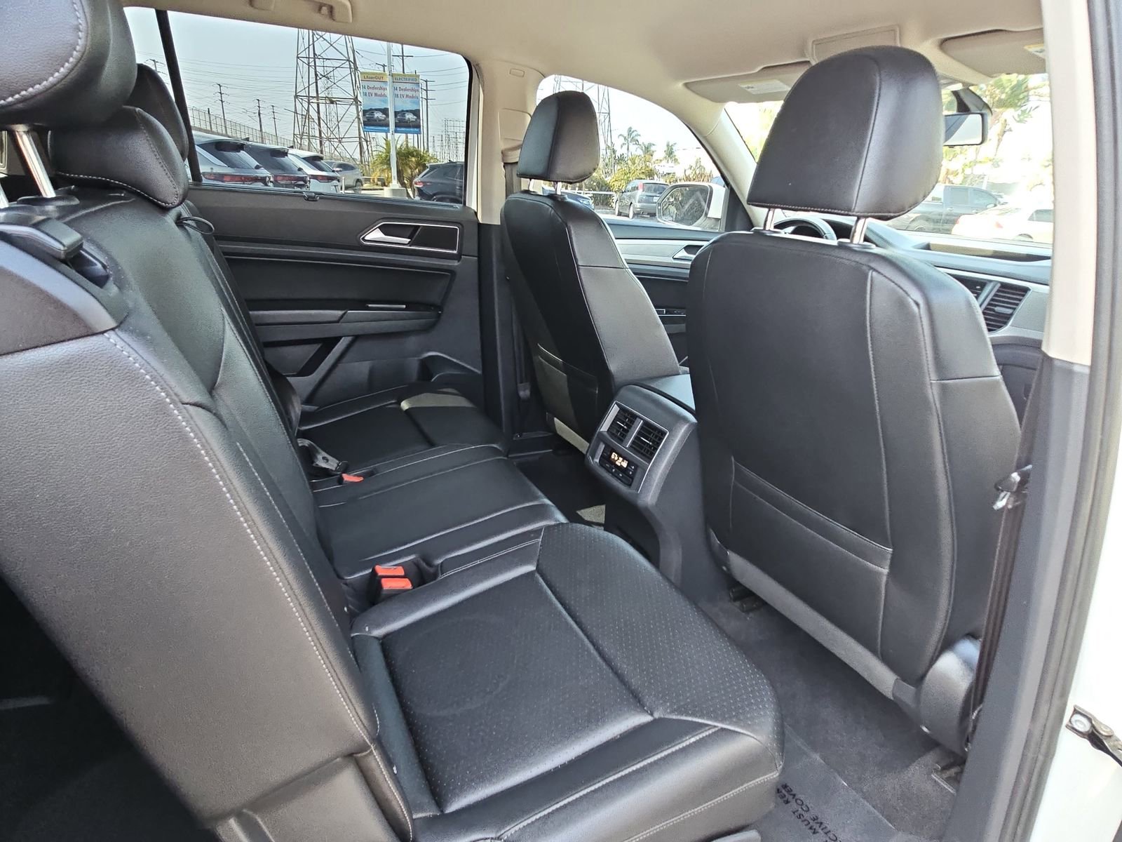 Used 2019 Volkswagen Atlas SE image 11