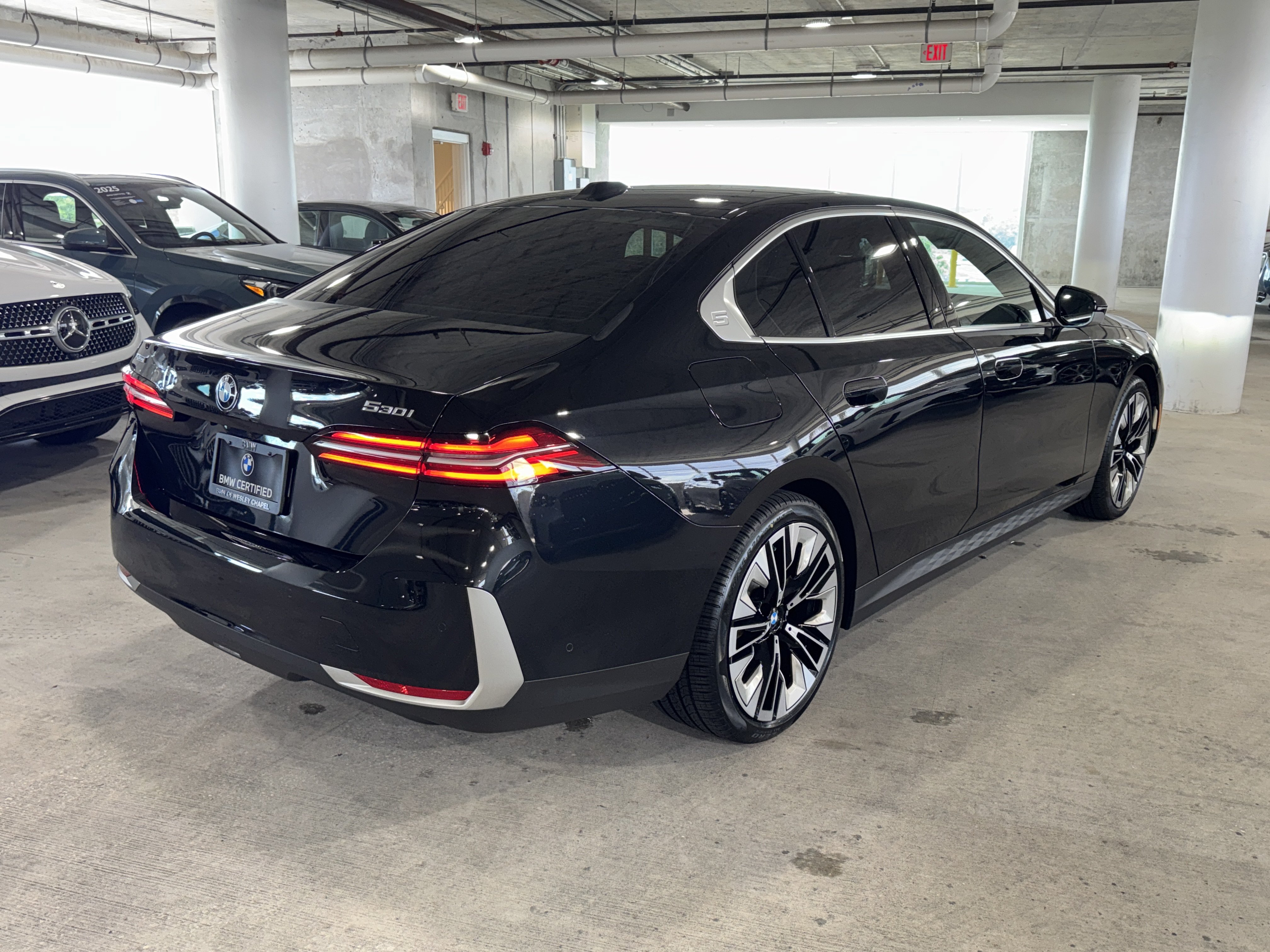 Certified 2025 BMW 530i xDrive AWD/4WD image 6