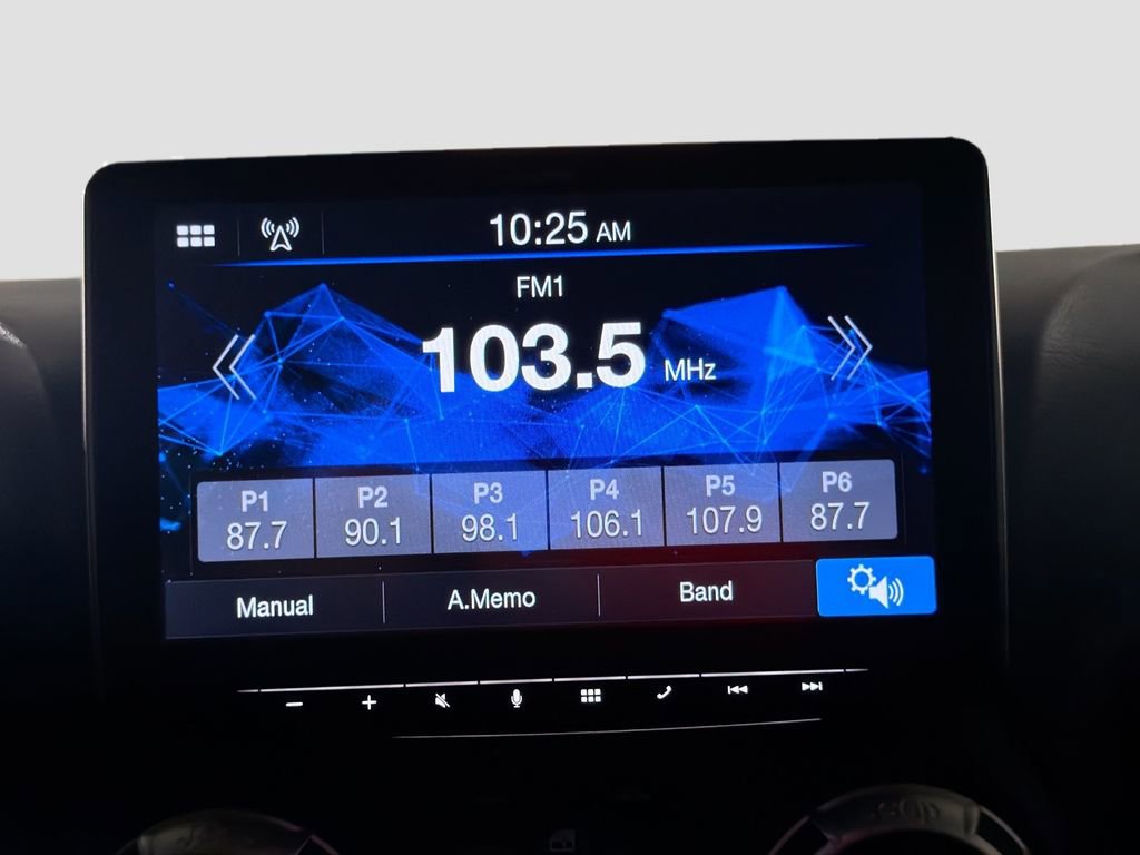 Used 2018 Jeep Wrangler Unlimited Sahara image 11