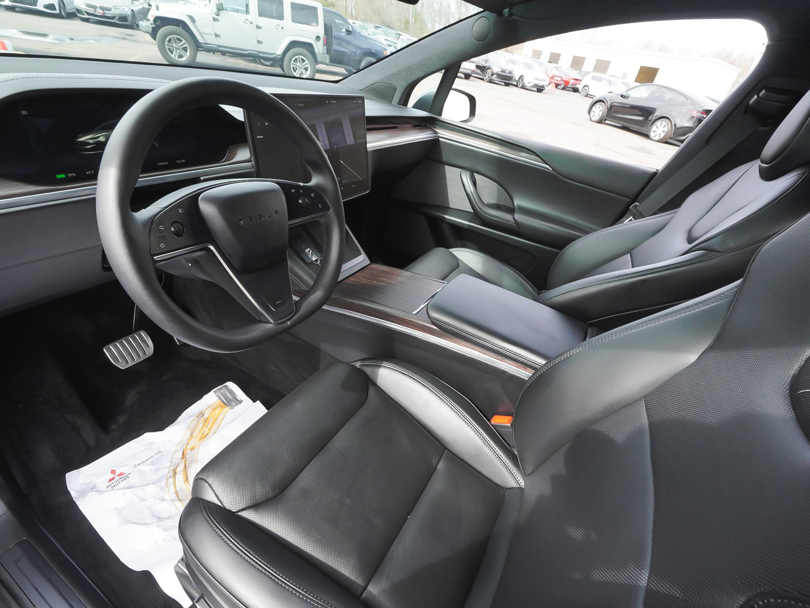 Used 2024 Tesla Model X image 18