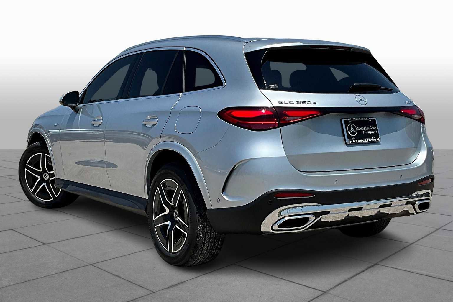 New 2025 Mercedes-Benz GLC 350e 4MATIC image 4