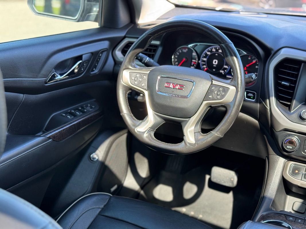 Used 2020 GMC Acadia Denali image 12