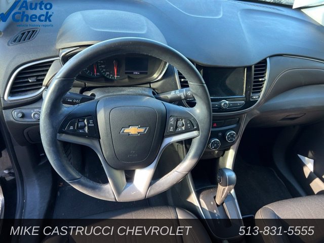 Used 2019 Chevrolet Trax LT w/ LT Convenience Package FWD image 7
