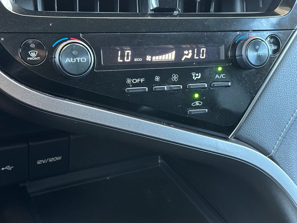 Used 2023 Toyota Camry SE w/ Protection Package (Q2) (TMS) FWD image 18