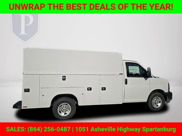 New 2025 Chevrolet Express 3500 w/ Power Convenience Package image 4