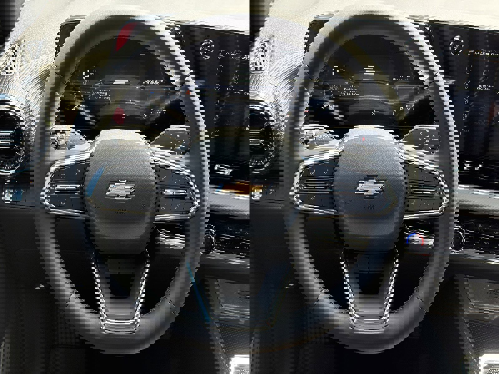 New 2026 Chevrolet Equinox LT w/ Convenience Package II FWD image 31