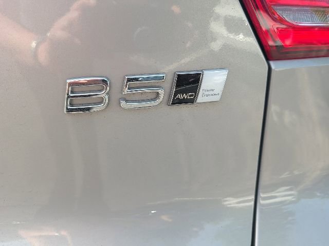 Used 2023 Volvo XC40 B5 Ultimate w/ Climate Package AWD/4WD image 7
