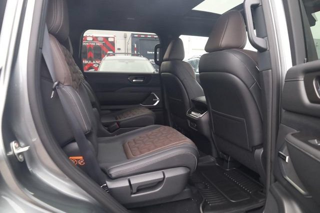 New 2026 Nissan Armada Platinum AWD/4WD image 21