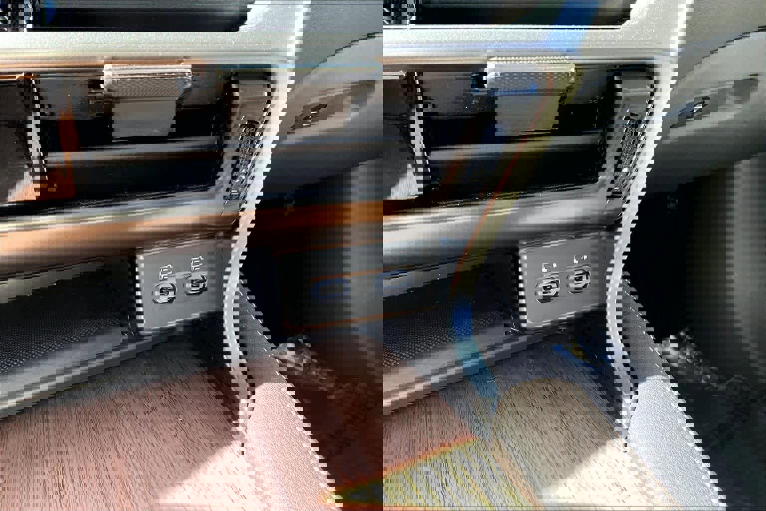 Used 2024 Lexus RX 350 Luxury w/ Convenience Package image 35