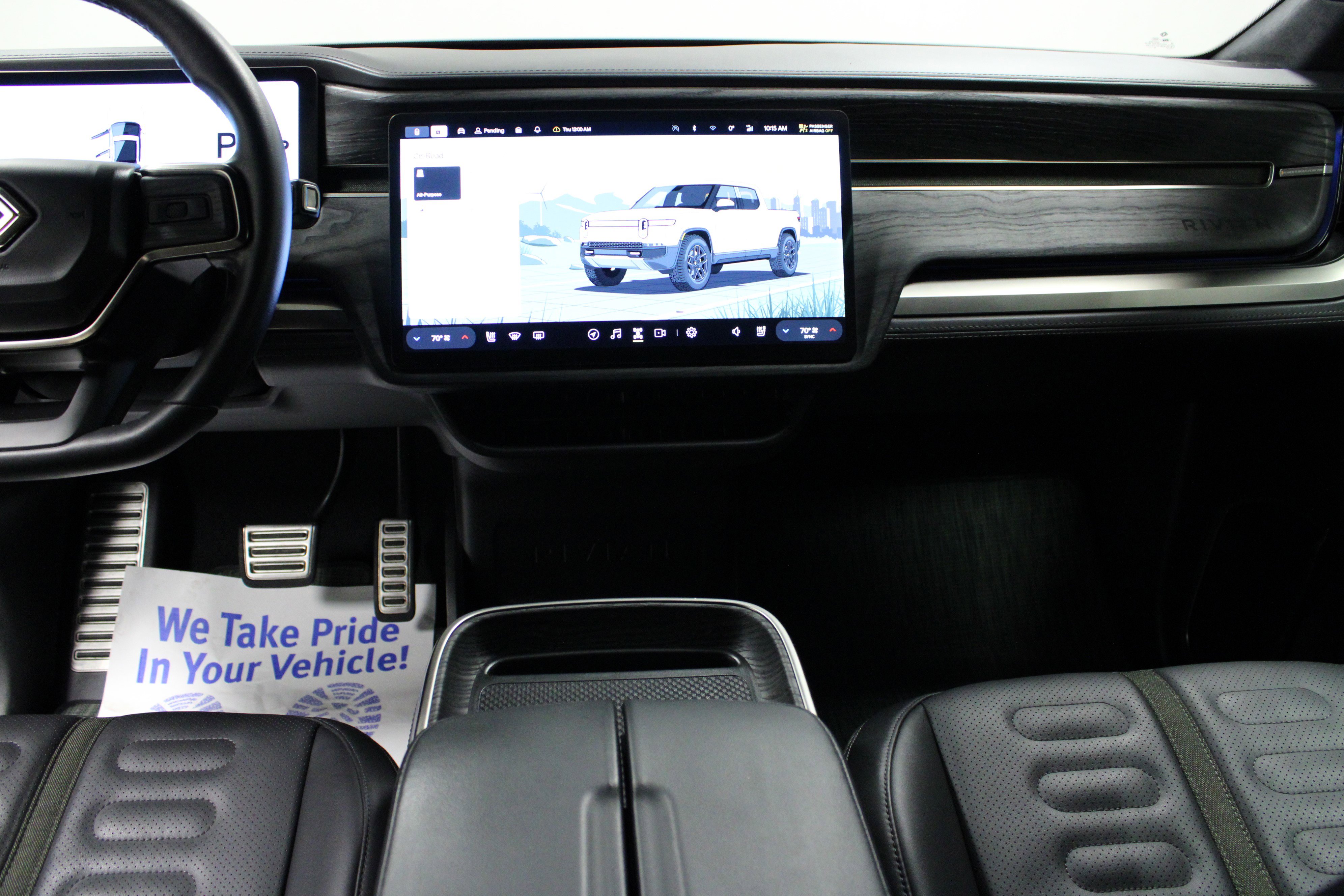 Used 2022 Rivian R1T Adventure image 18