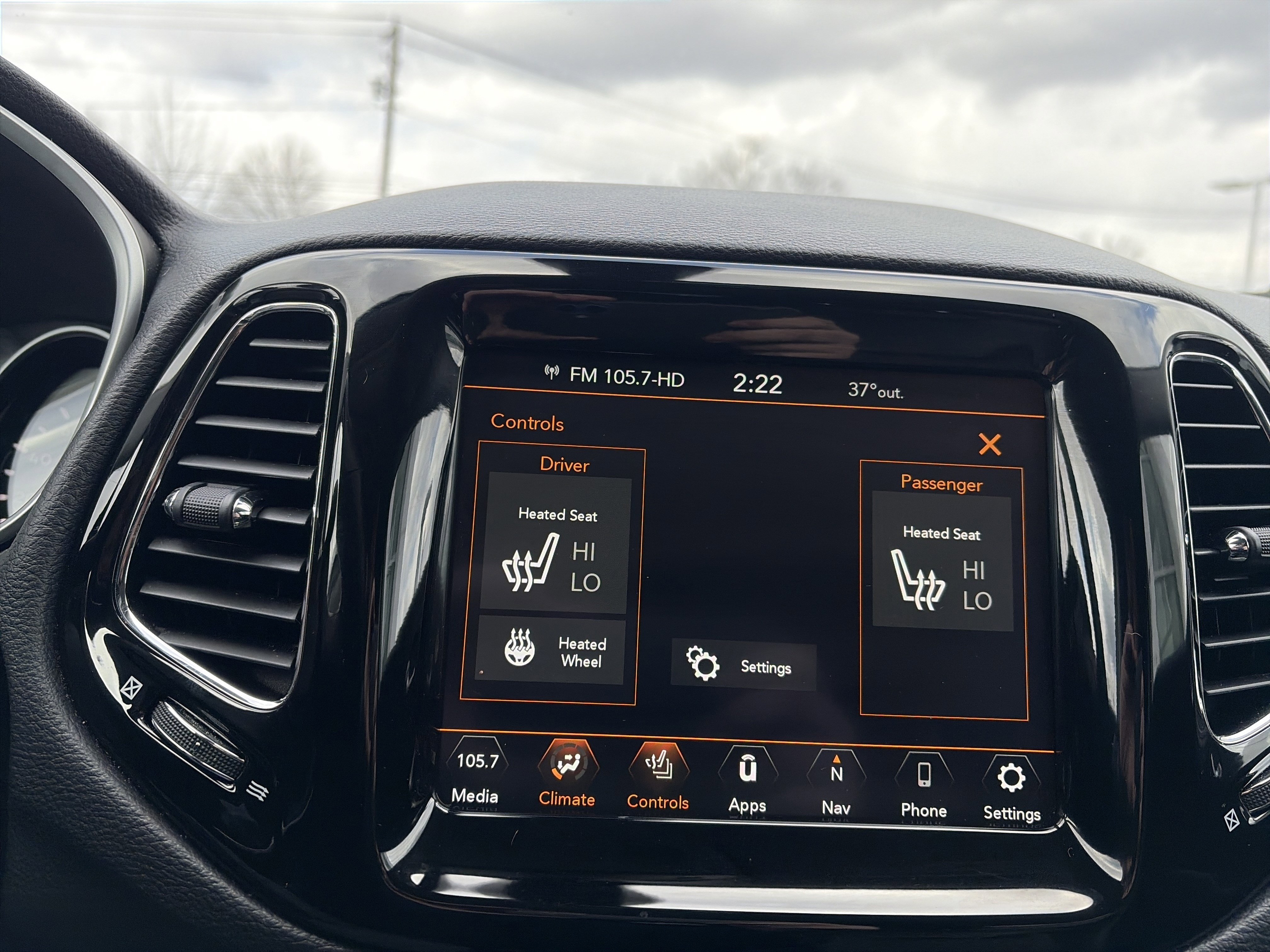 Used 2018 Jeep Compass Limited w/ Navigation Group image 39