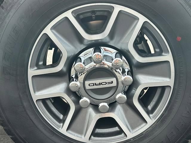 New 2025 Ford F350 XLT image 37