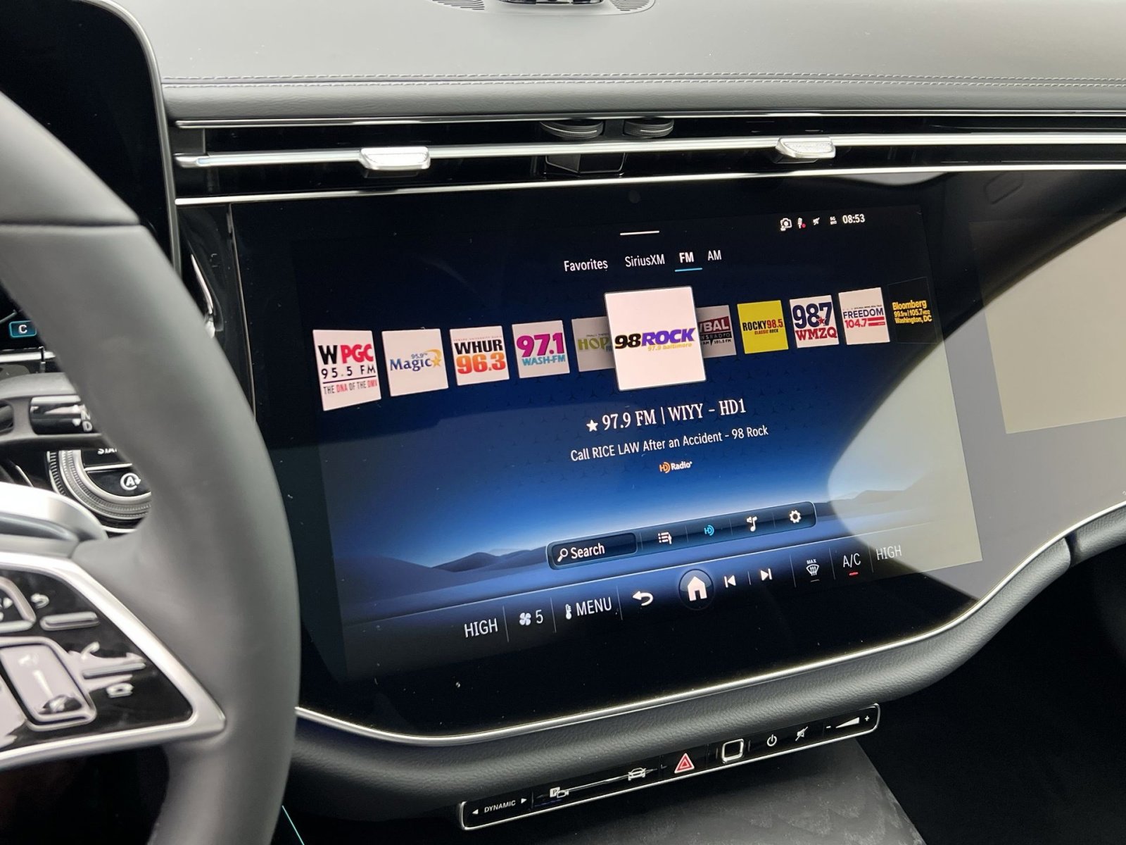 New 2026 Mercedes-Benz E 350 4MATIC Sedan image 16