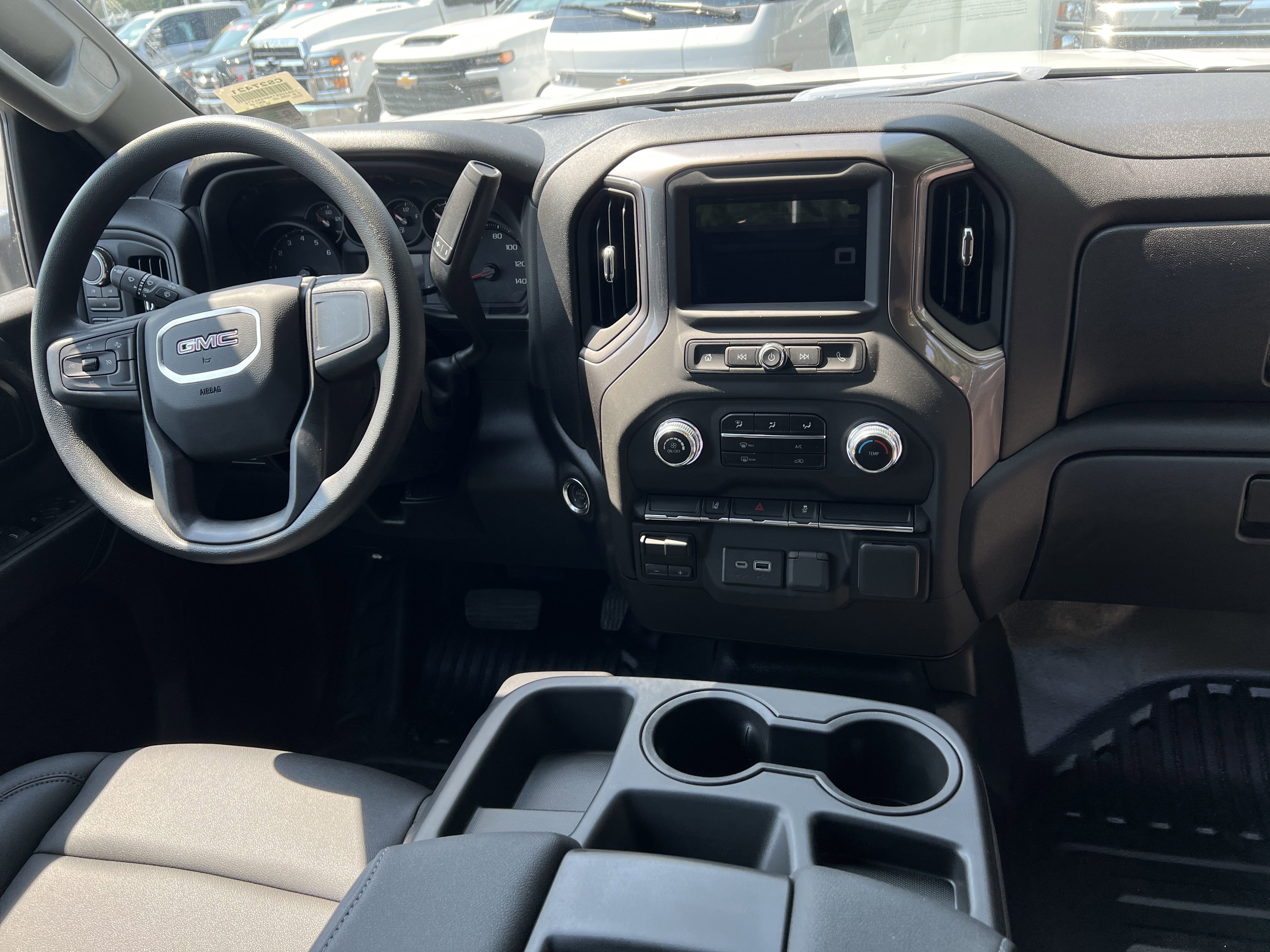 New 2025 GMC Sierra 3500 Pro w/ Convenience Package image 18
