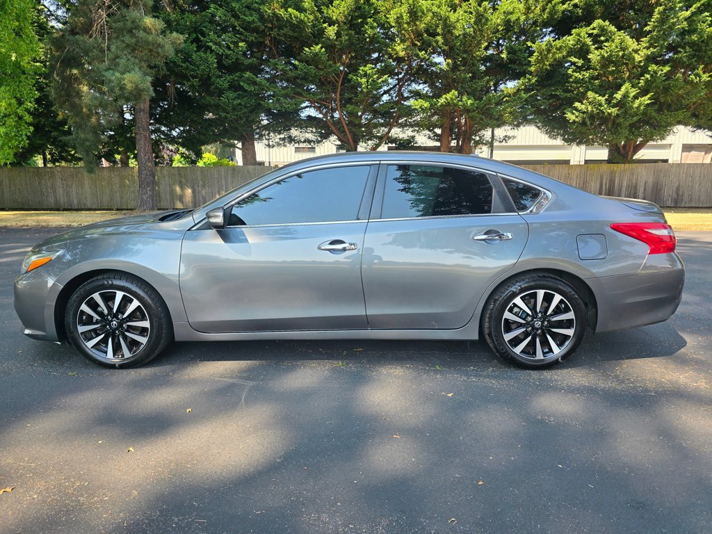 Used 2018 Nissan Altima 2.5 SL FWD image 3