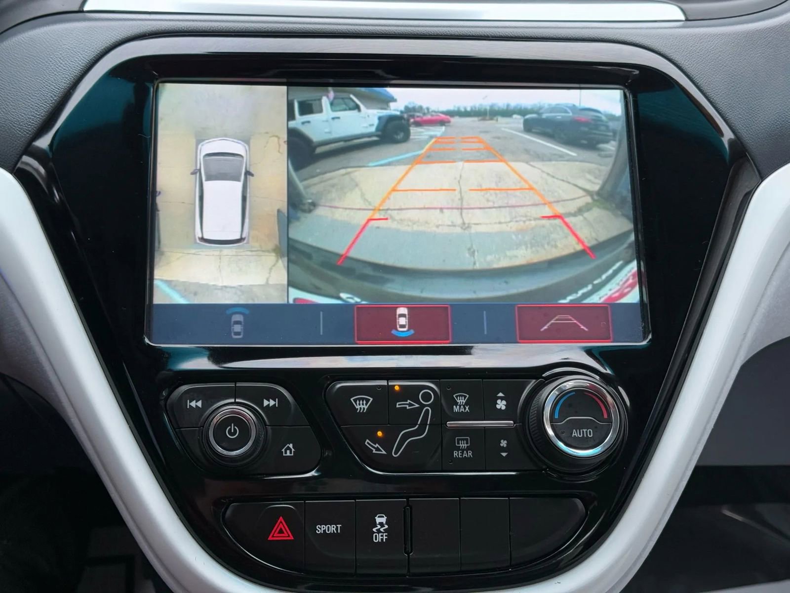 Used 2017 Chevrolet Bolt Premier w/ Driver Confidence II Package image 29