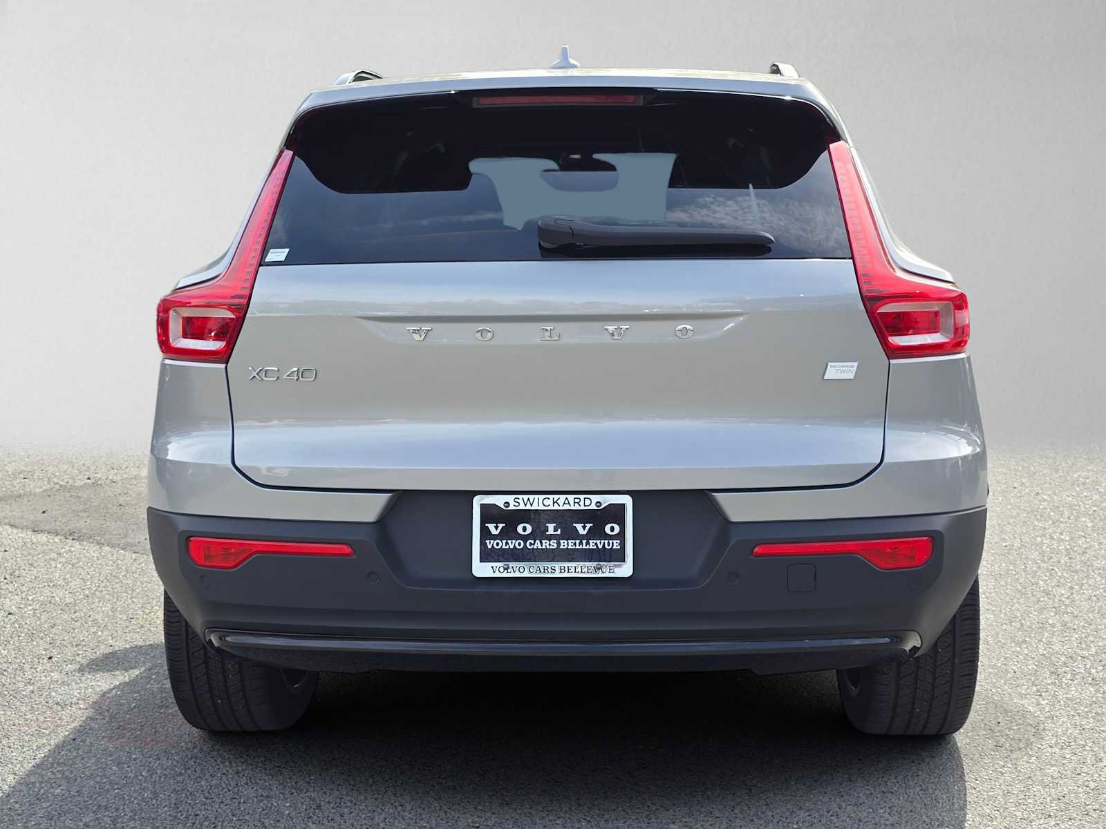 Certified 2023 Volvo XC40 Recharge Core w/ Protection Package Premier AWD/4WD image 6