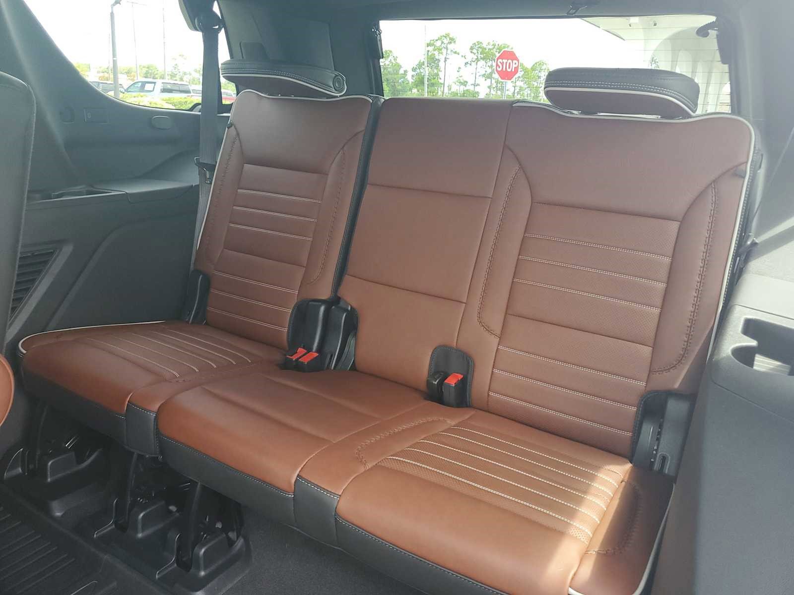 Certified 2024 GMC Yukon Denali Ultimate image 15