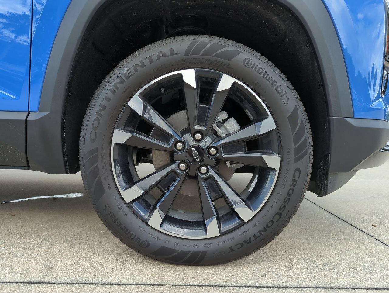New 2026 Chevrolet Equinox RS w/ Safety and Technology Package FWD image 26