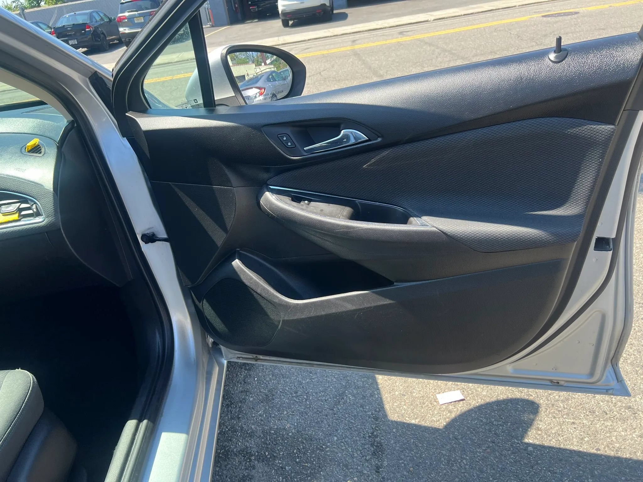 Used 2018 Chevrolet Cruze LT FWD image 29