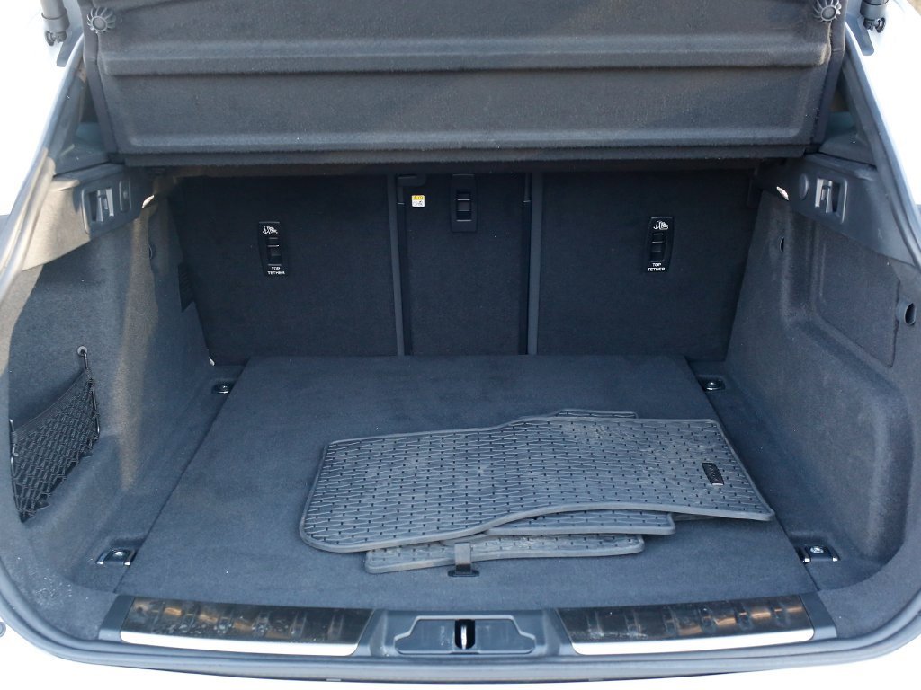 Used 2022 Jaguar F-PACE S image 18