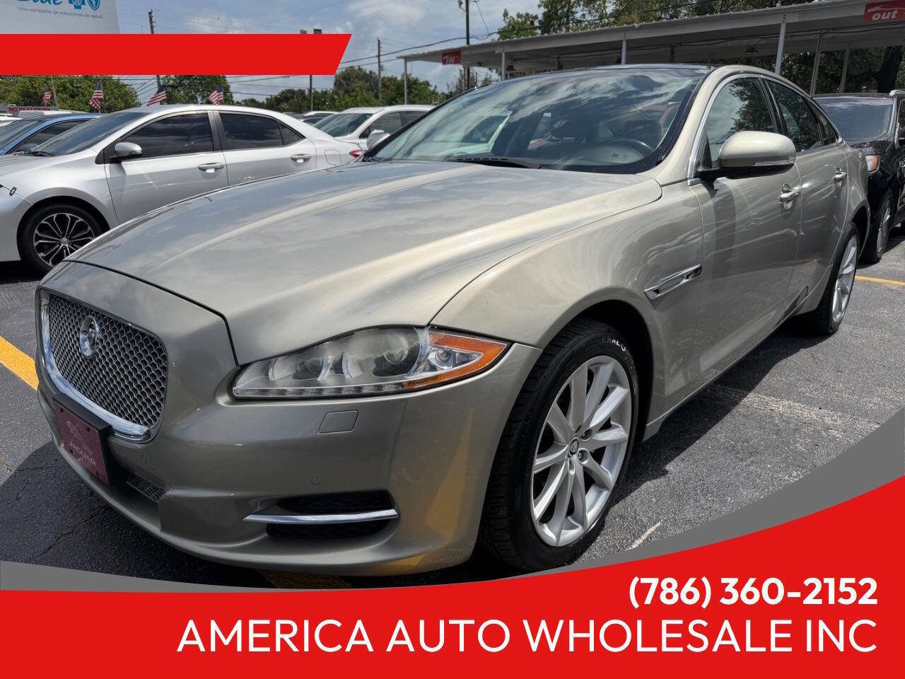 Used 2011 Jaguar XJ RWD image 1
