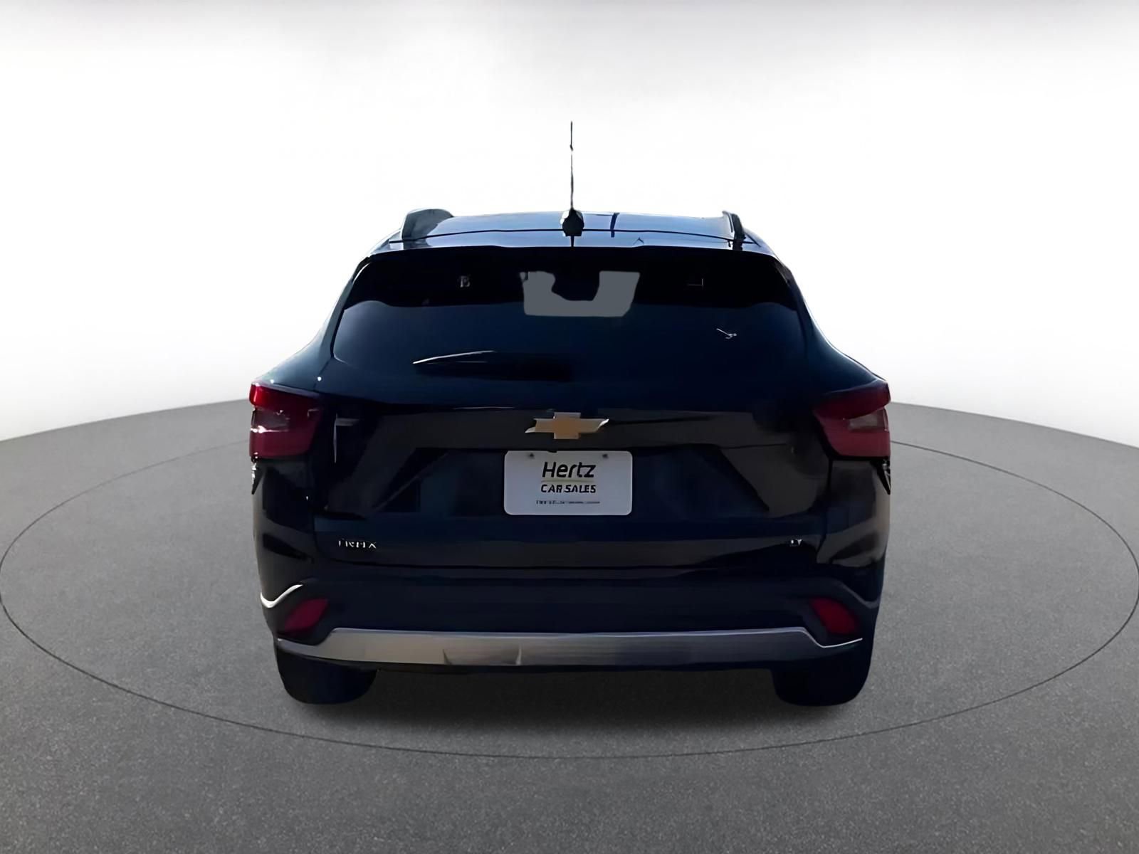 Used 2025 Chevrolet Trax LT w/ LT Convenience Package image 12