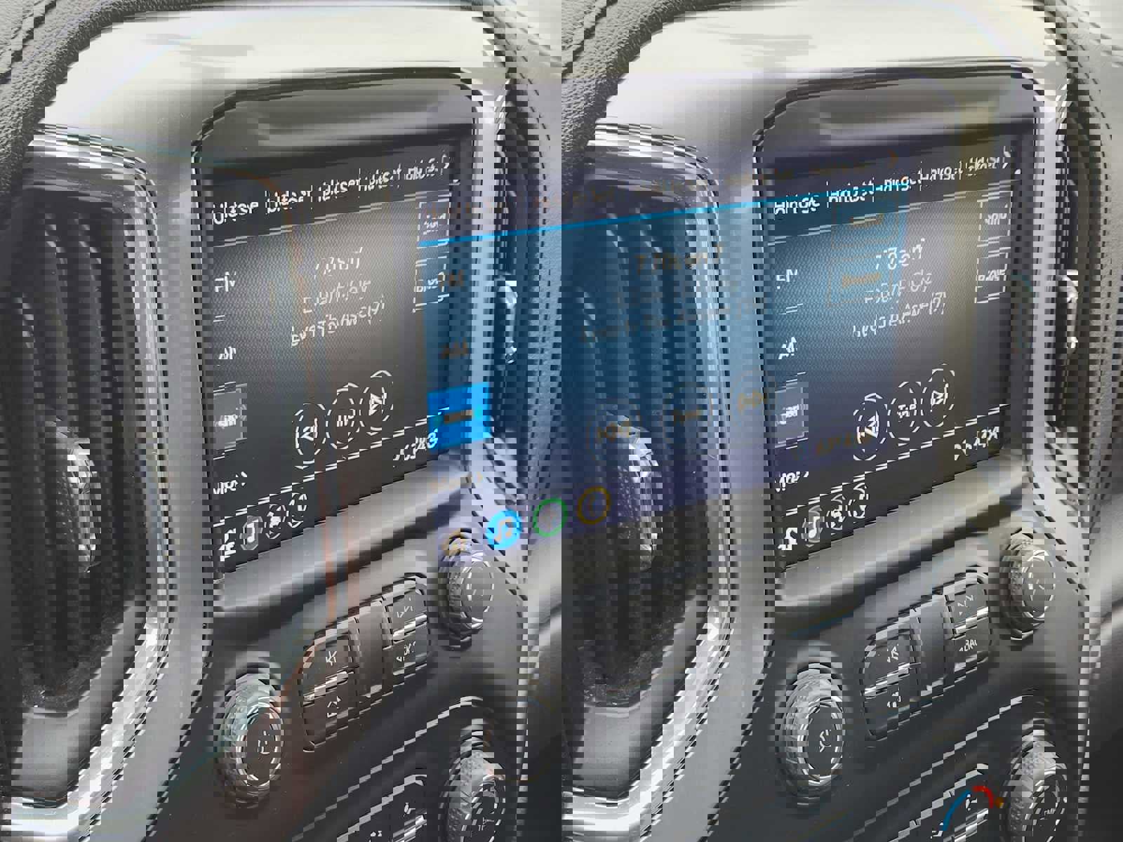 Used 2021 Chevrolet Silverado 1500 LT image 21