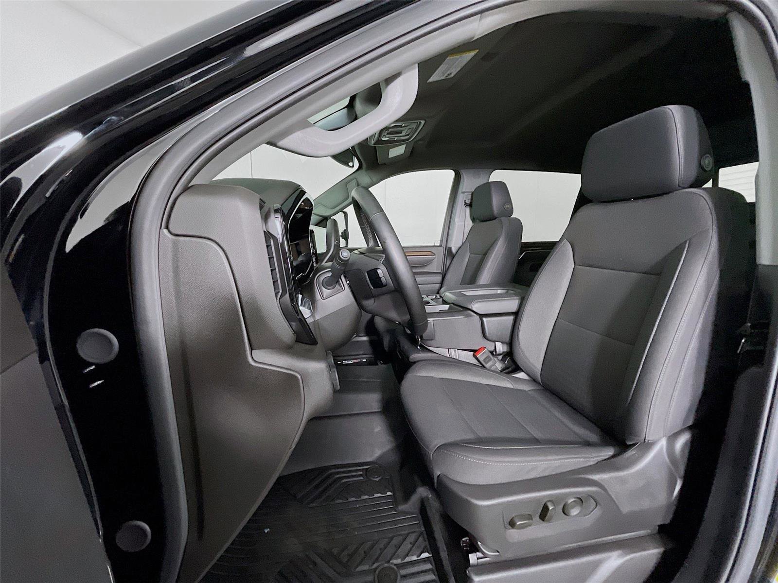 Used 2025 Chevrolet Silverado 2500 LT w/ Safety Package image 24