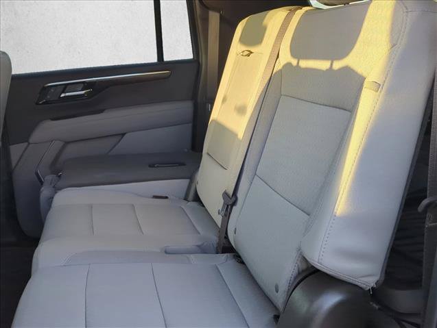 Used 2025 Chevrolet Suburban LS AWD/4WD image 21