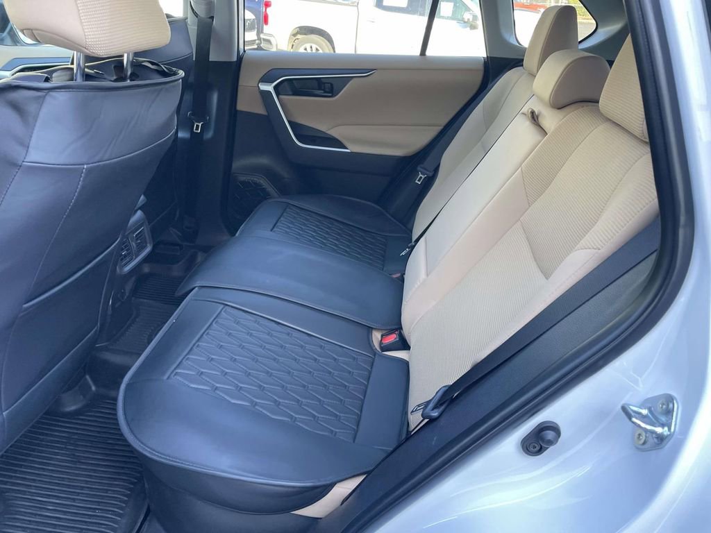 Used 2025 Toyota RAV4 LE image 23