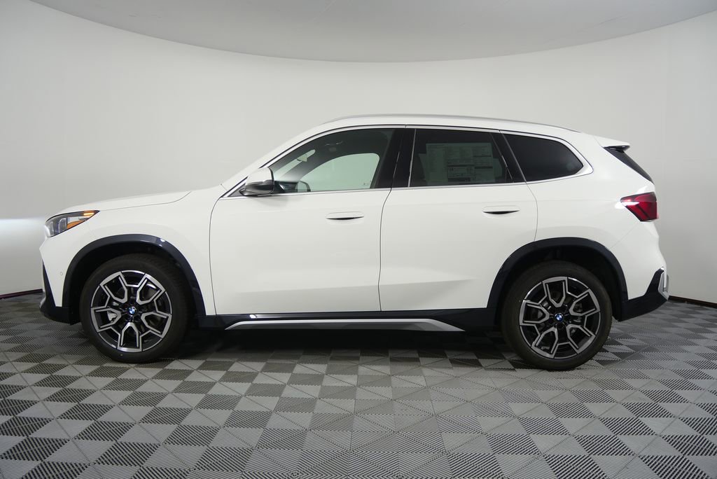 Used 2026 BMW X1 xDrive28i image 6
