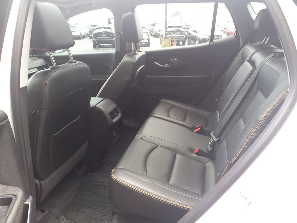 Used 2022 GMC Terrain AT4 w/ Tech Package AWD/4WD image 19