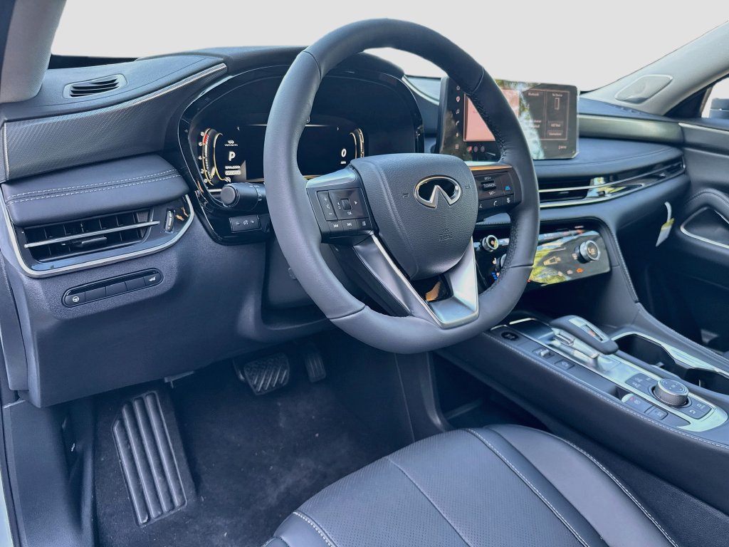 New 2027 INFINITI QX60 Luxe w/ Cargo Package FWD image 9