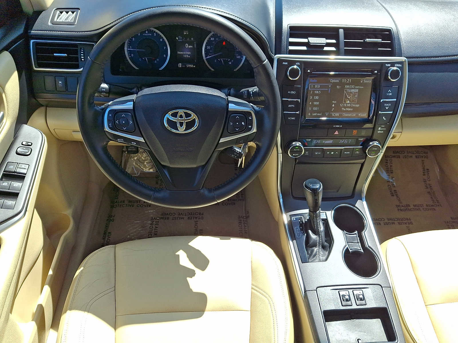 Used 2016 Toyota Camry XLE FWD image 13