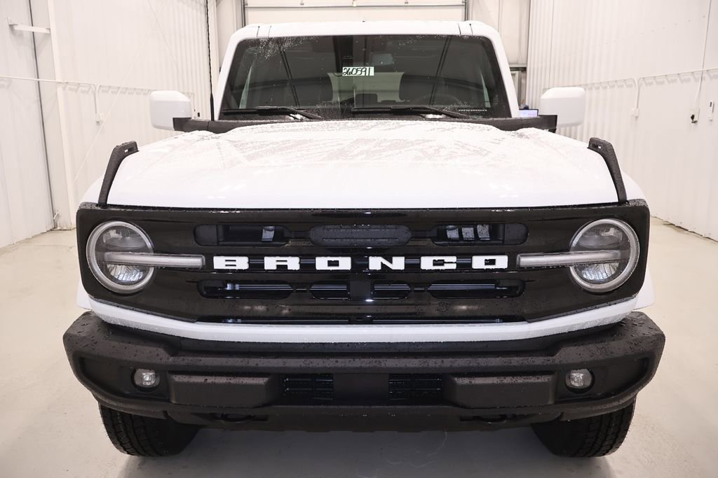 New 2026 Ford Bronco Outer Banks AWD/4WD image 4