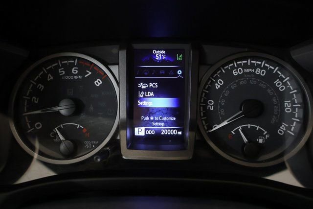Used 2020 Toyota Tacoma TRD Sport image 31